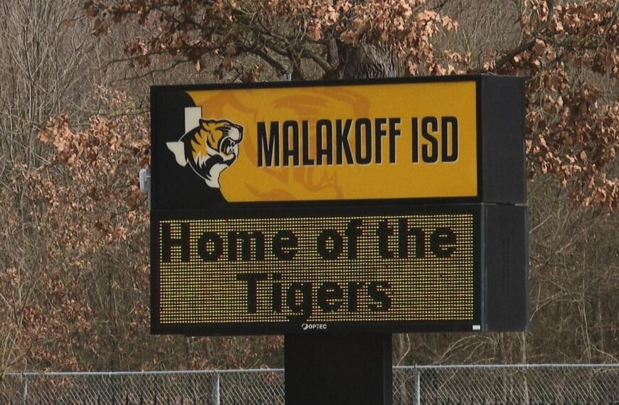 Some US schools cancel class pictures after online claims surrounding Epstein