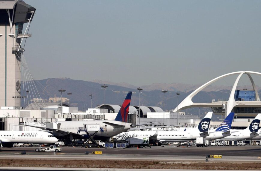 United flight returns to LA airport for an evacuation after a reported fire