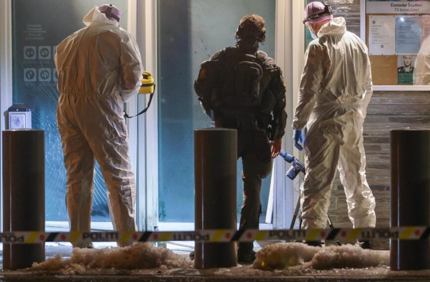 Police investigate a potential explosion outside the US Embassy in Oslo