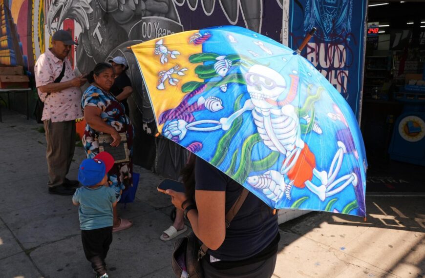 Blistering summerlike temps are coming to Los Angeles