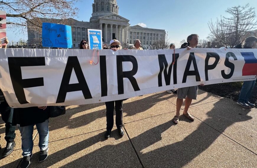 Missouri judge rejects a challenge to new US House districts backed by Trump