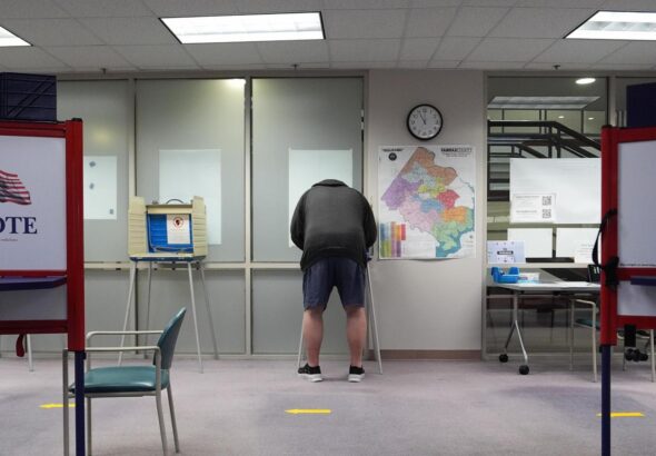 Virginia voters deciding on redistricting plan that could boost Democrats' seats in Congress