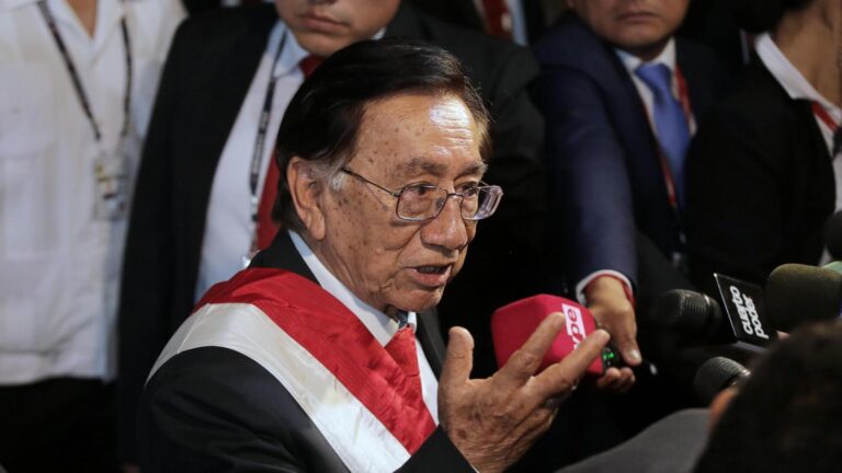 Peru's defense and foreign ministers resign after the president stalls US military planes deal