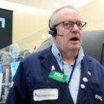 Asian shares are mixed and oil prices little changed as investors watch for US-Iran talks