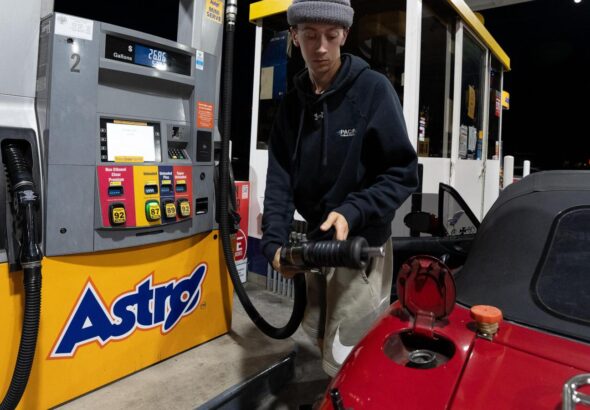 After brief respite, gasoline prices continue their steady climb