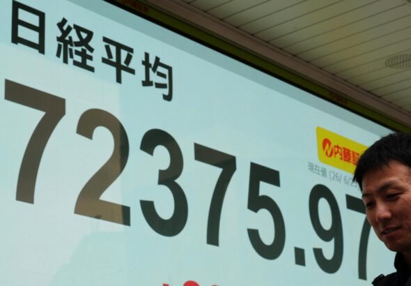Rebound in tech shares pushes Asian shares higher, while oil prices fall