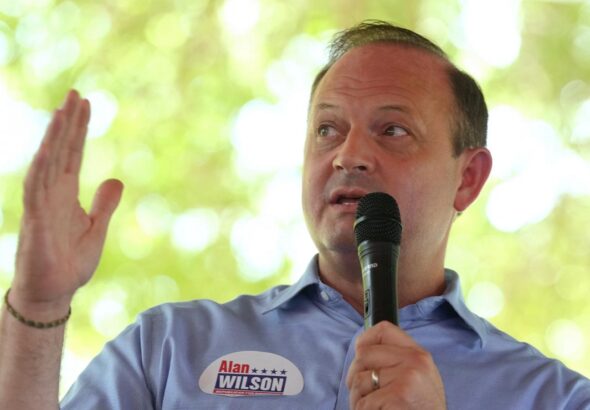South Carolina voters will choose between two Trump-backed governor candidates in Republican runoff