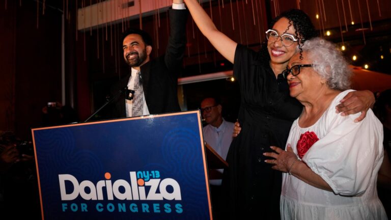 New York leads four-state primary elections, in photos