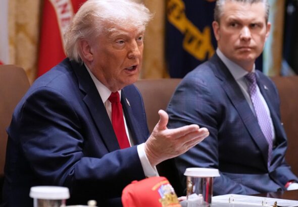 Trump is facing a new inflation warning from the bond market, adding to his midterm challenges