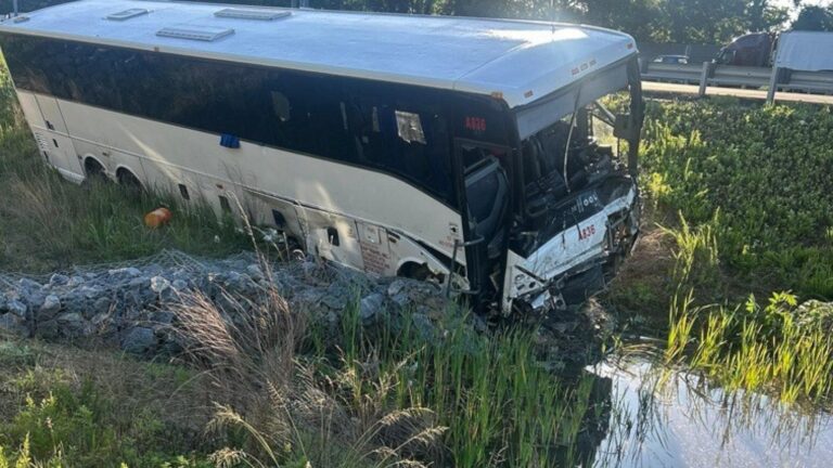Bus driver in fatal Virginia crash had previous speeding charges