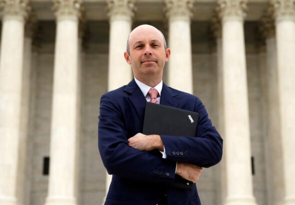 Supreme Court litigator gets prison for tax evasion case after gambling on poker