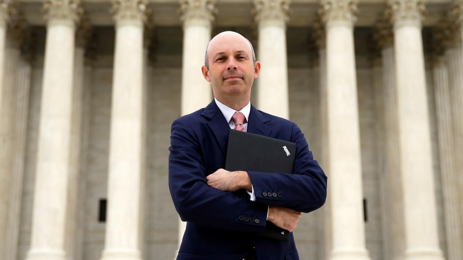 Supreme Court litigator gets prison for tax evasion case after gambling on poker