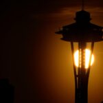 Seattle police seek two men who parachuted from the Space Needle