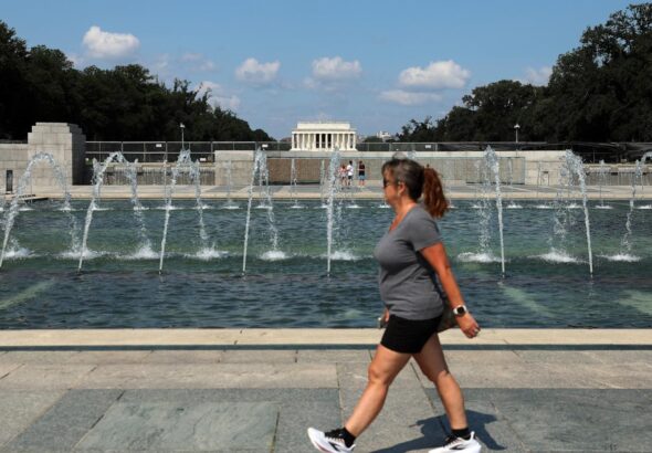 World War II Memorial in DC vandalized with bubbles, graffiti