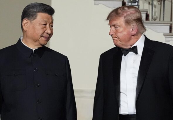 Xi is wrapping his visit to Washington with a peek at the Constitution and Bill of Rights