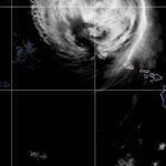 Hawaii's western islands hit by fierce winds and heavy rain from Hurricane Lowell