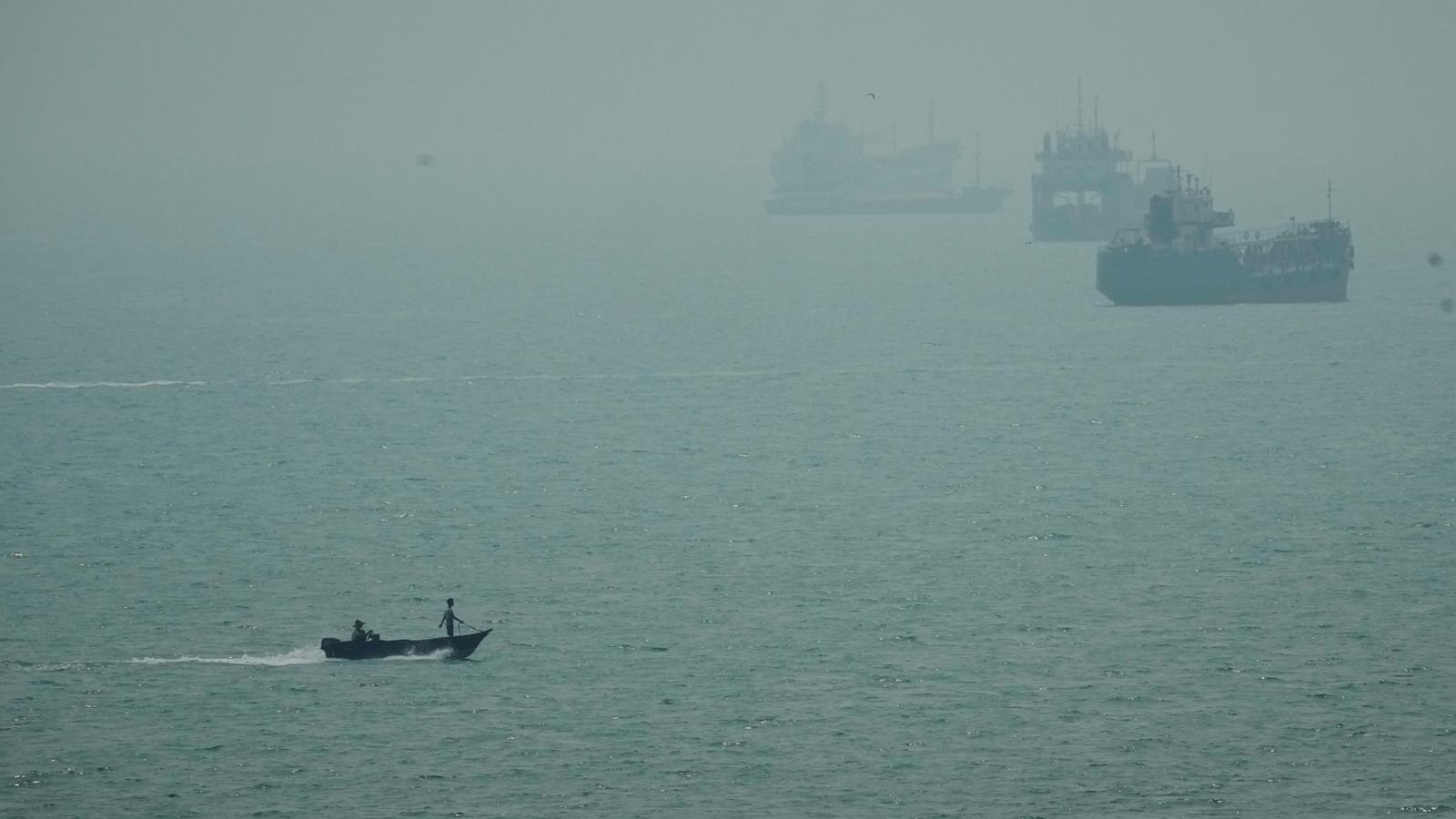 An Iranian commercial ship is struck near Strait of Hormuz with 1 dead, Iranian media say