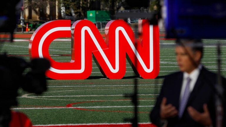 Judge extends order blocking Trump from banning CNN, MS NOW and Politico reporters from White House