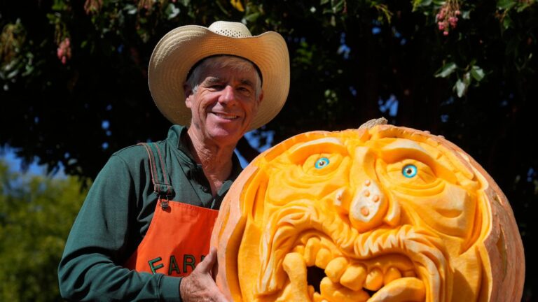 'Picasso of Pumpkin Carvers' brings artistry to a Halloween tradition